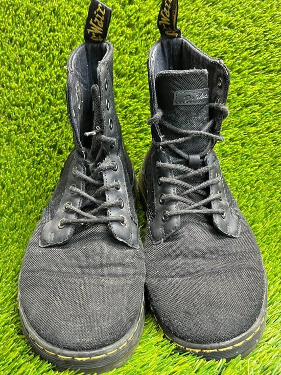 Dr. Martens Combs Mens Size 8 Black Classic Outdoor Lace Up Ankle Combat Boots